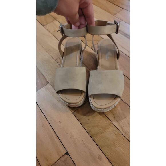 Espadrille Flatform Sandals Ankle Strap Faux Suede Beige Casual Shoes Girls 13 - Picture 2 of 6